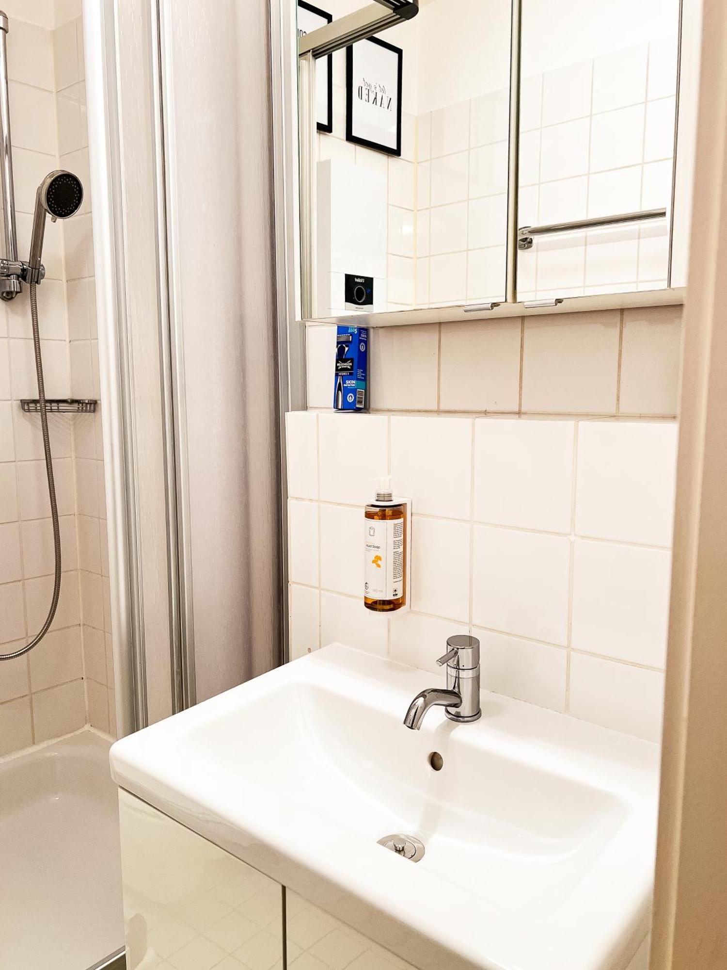 Qonroom - As Individual As You - Oeynhausen City Bad Oeynhausen Δωμάτιο φωτογραφία